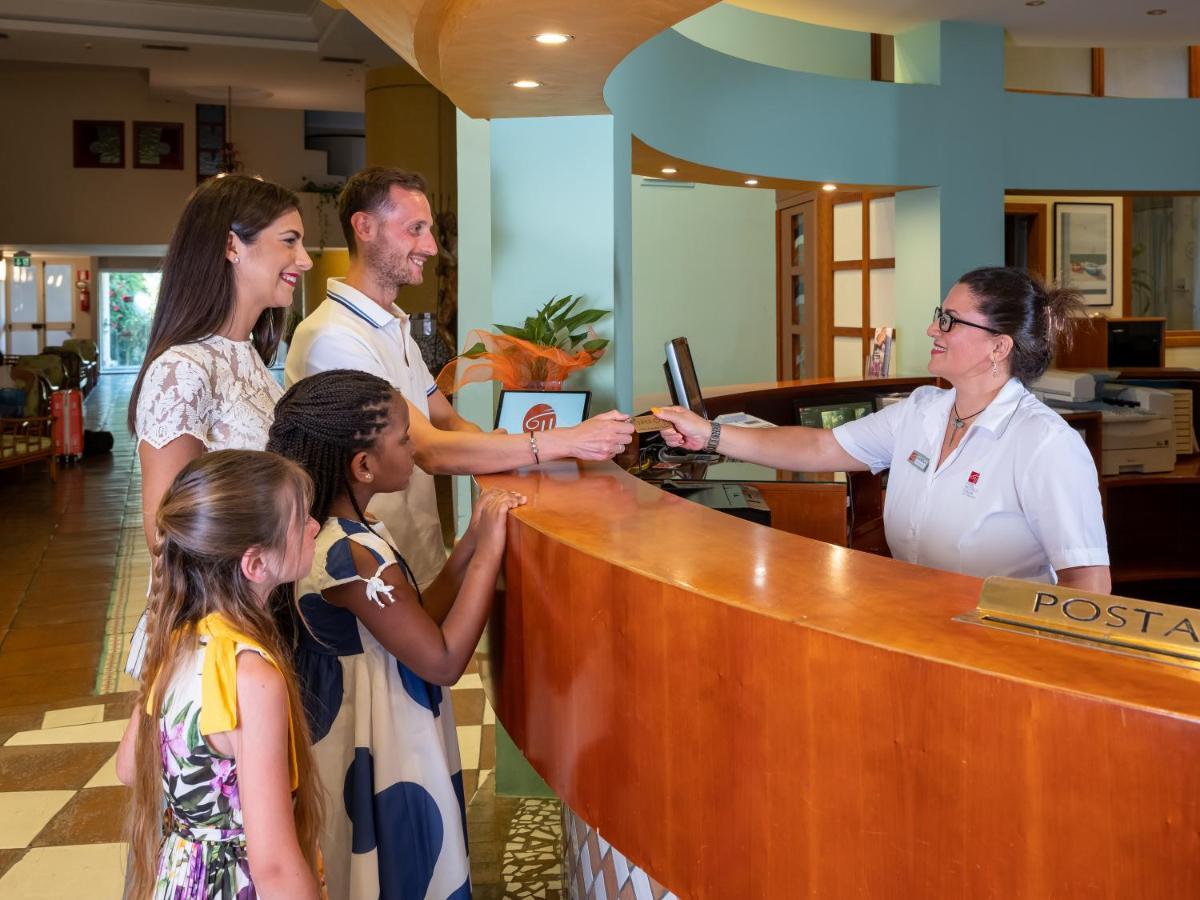 Hotel Olimpo Le Terrazze Letojanni Exteriér fotografie