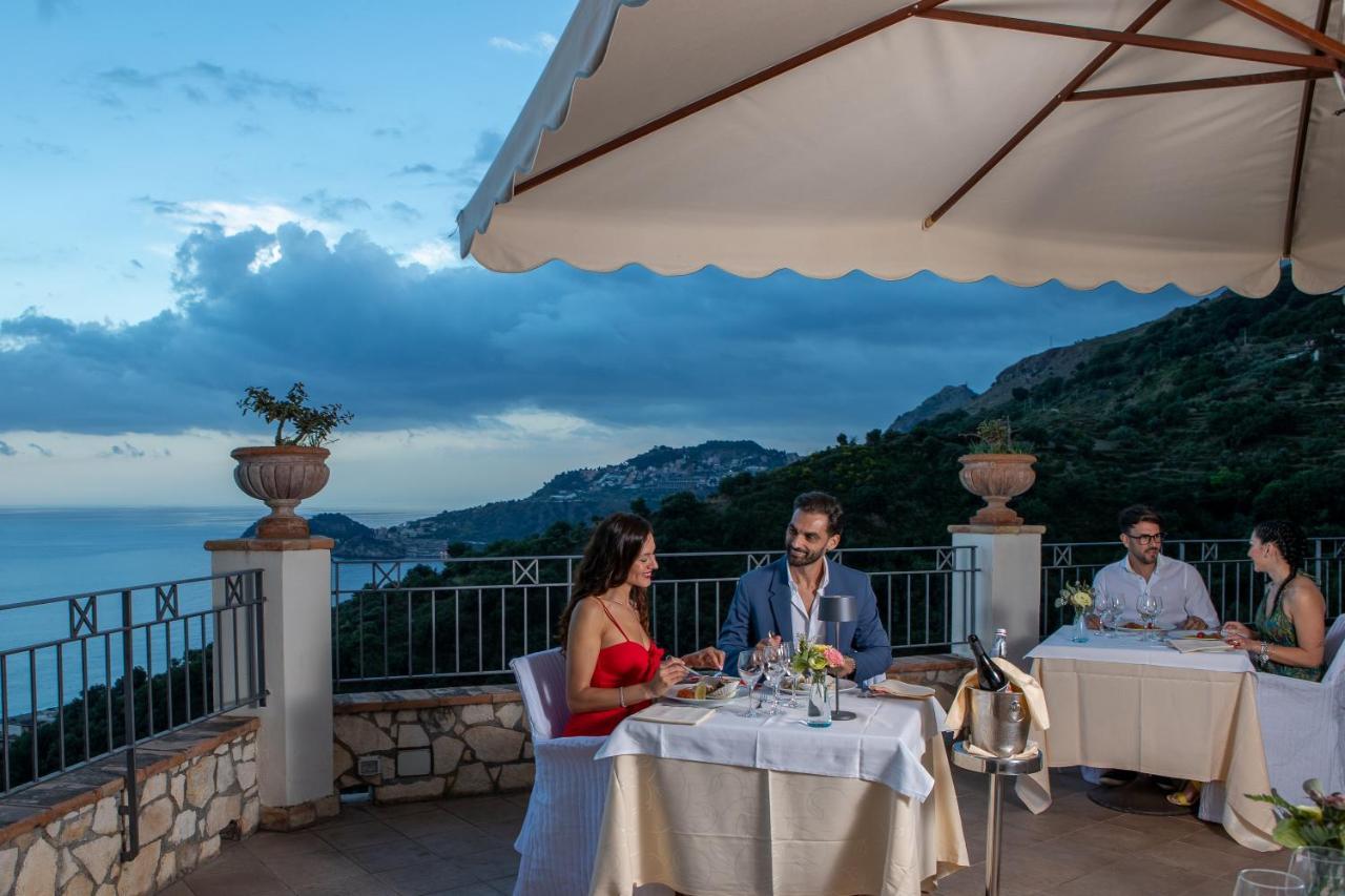 Hotel Olimpo Le Terrazze Letojanni Exteriér fotografie
