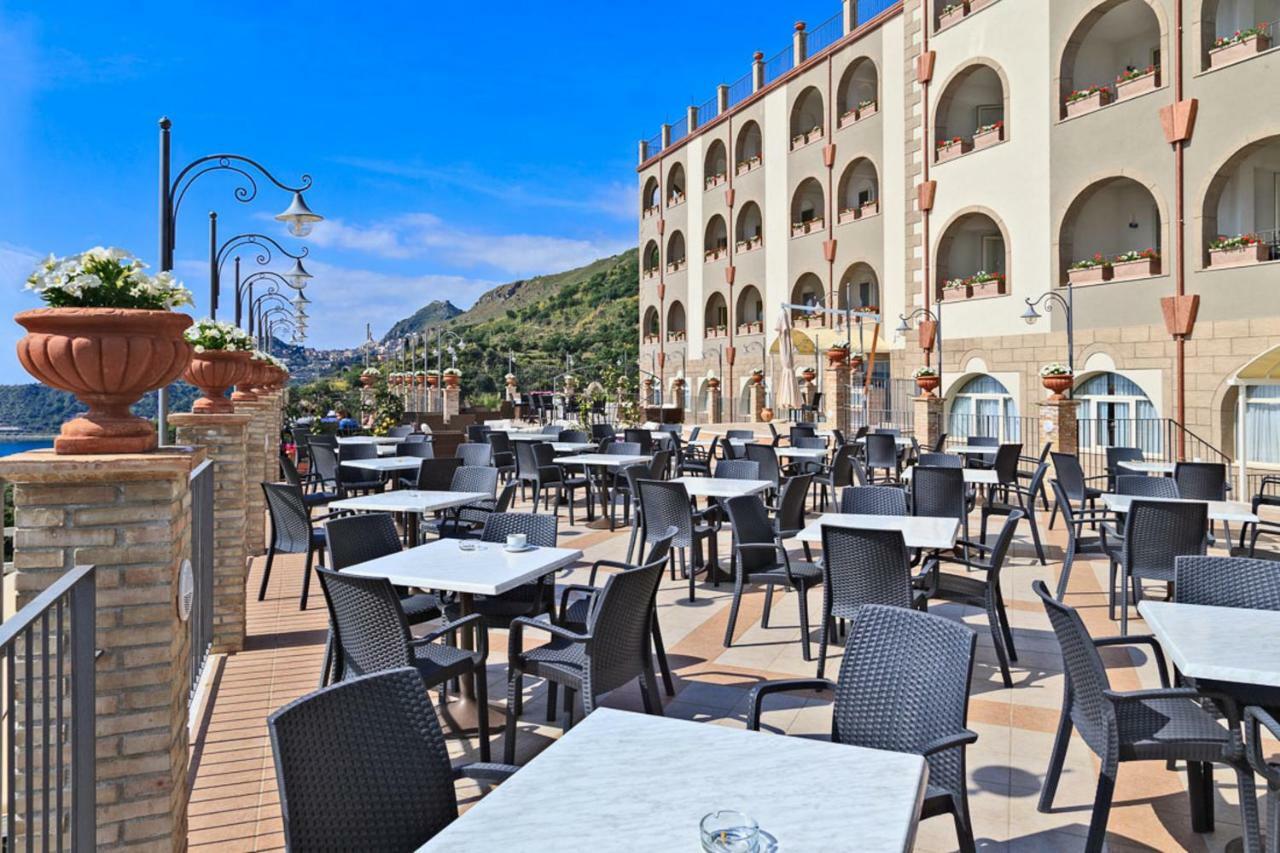 Hotel Olimpo Le Terrazze Letojanni Exteriér fotografie