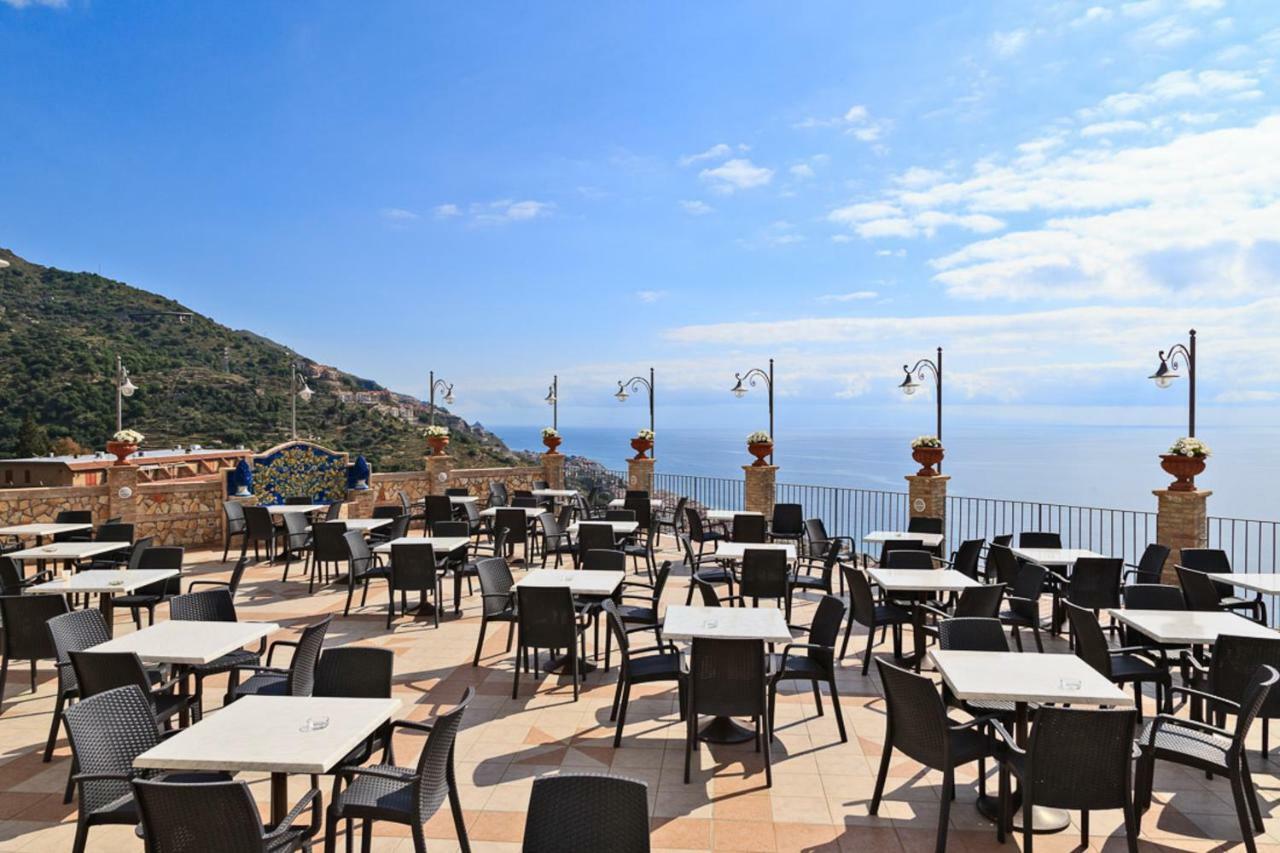 Hotel Olimpo Le Terrazze Letojanni Exteriér fotografie